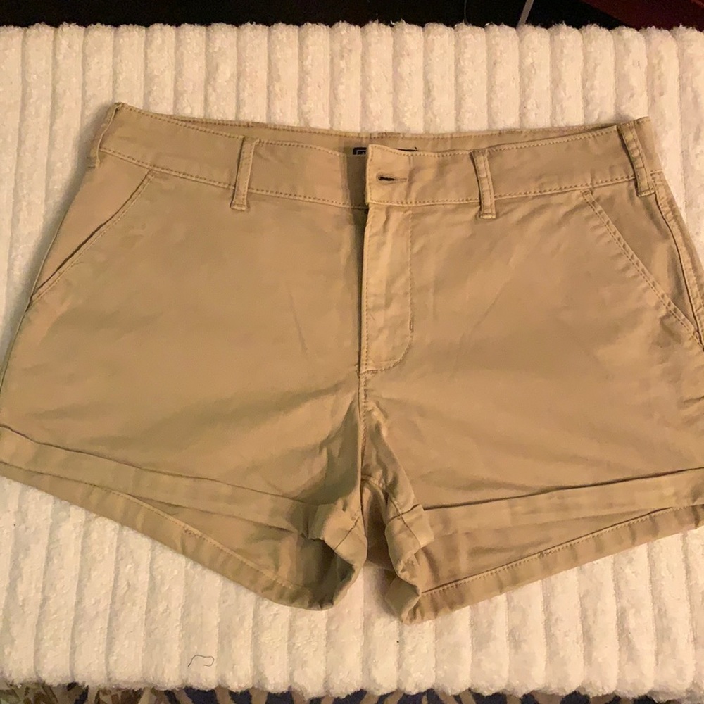 Abercrombie Khaki Cuffed Shorts